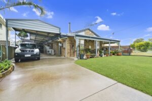 9 The Crescent, TOORBUL QLD 4510, Toorbul - Thumbnail 2
