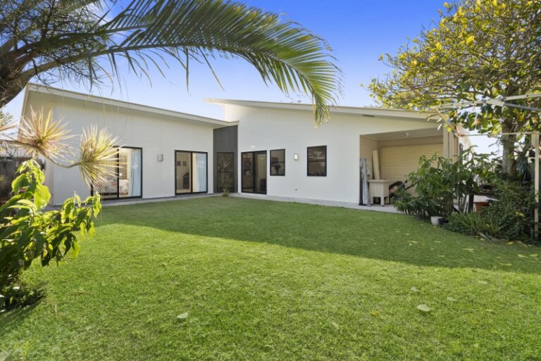 79 Esplanade, TOORBUL QLD 4510, Toorbul - Thumbnail 4
