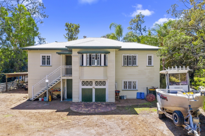 43 Elimbah Avenue, TOORBUL QLD 4510